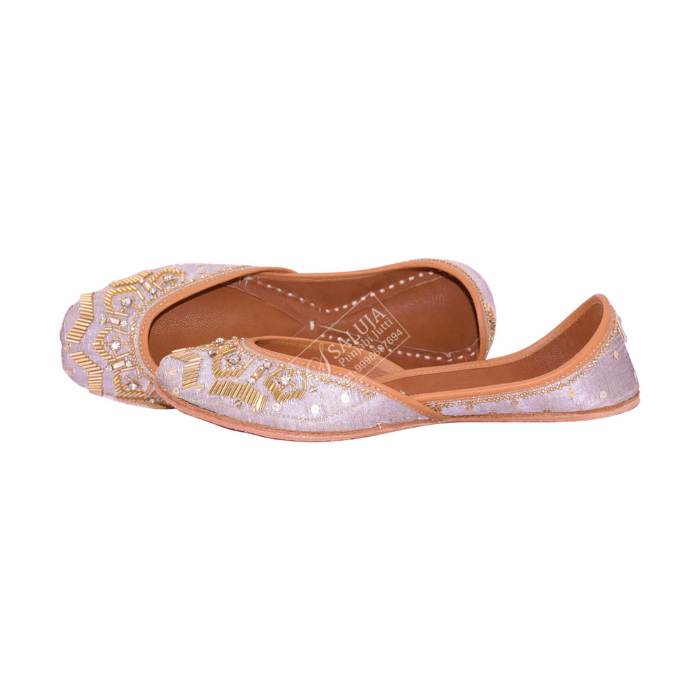Punjabi Jutti Grey Color Jutti For Hand Work For Woman Heel Size: Flat