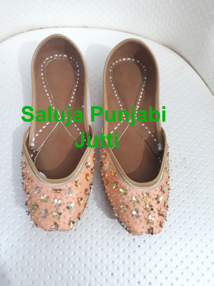 Peach Women Designer Jutti