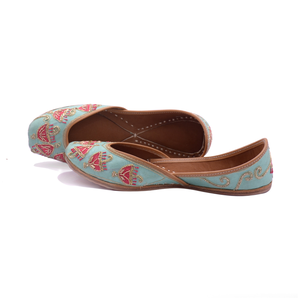 Punjabi Jutti Sky Color Umberlla Work For Woman Heel Size: Flat