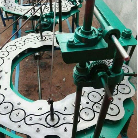 Green And Silver Fancy Laces Braiding Machine