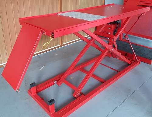 2 Wheeler Lift
