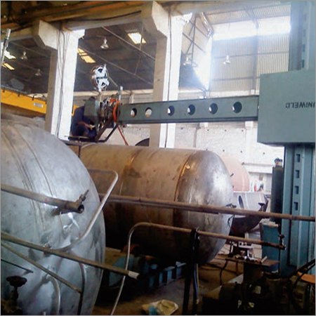 Column Boom Welding Manipulator