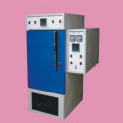 ENVIRONMENTAL CHAMBER HUMIDITY CABINET (digital Temp. Control)