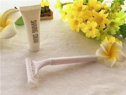 Shaving Kit - Plastic, 8cm Handle, Two Blades, 15ml Cream | Convenient, Disposable, Hygienic, Portable, Smooth Shave