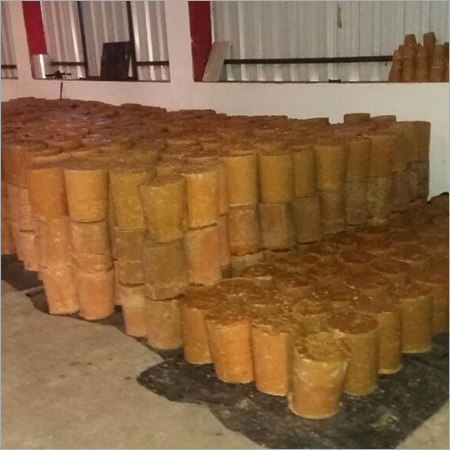Fresh Sugarcane Jaggery
