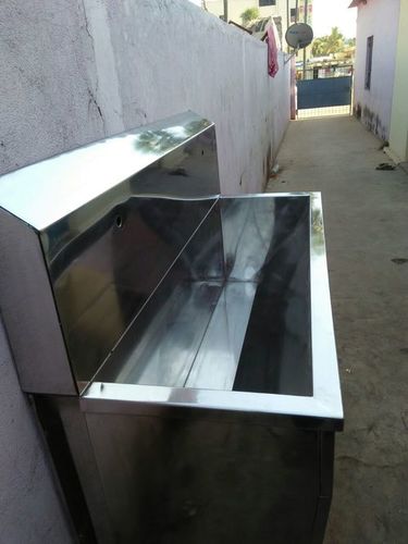FLOOR MOUNTED SCRUB SINK