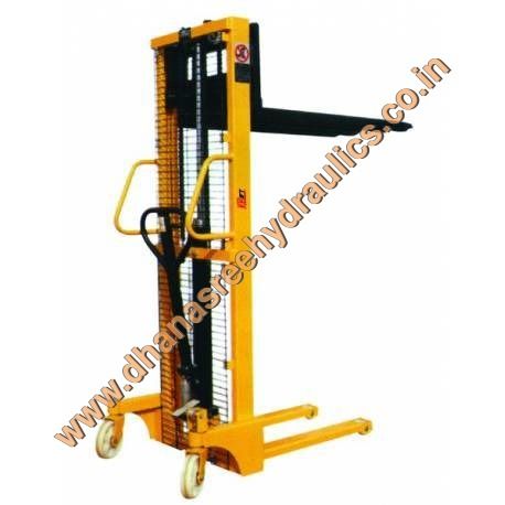 Black And Yellow Hydraulic Hand Stacker