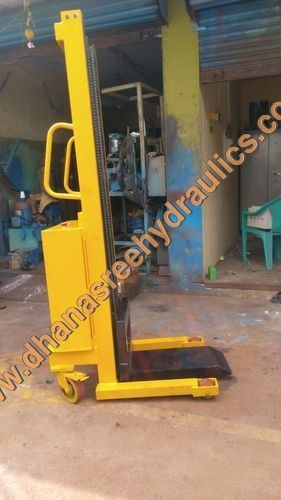 Portable Electric Stacker By DHANASREE HYDRAULICS & EQUIPMENTS