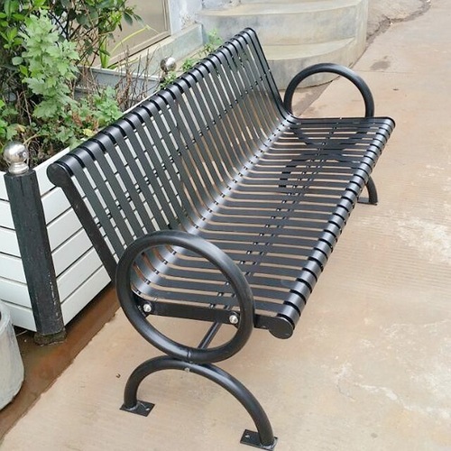 Round Arms Metal Bench