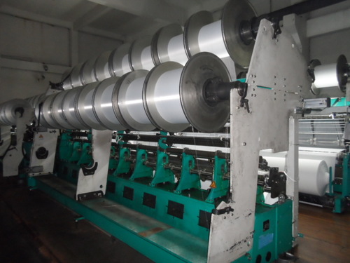 FULLY COMPUTREISED KNITTING MACHINE