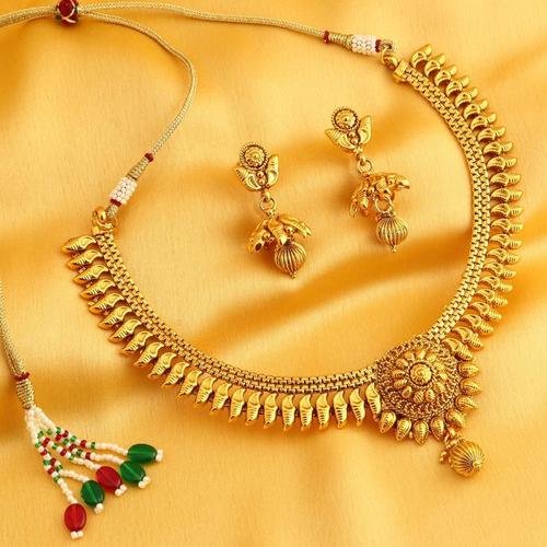 Elegant Gold Plated Necklace Set Gender: Children