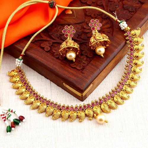Gold Plated Necklace Set - Alloy, Length 23cm | Themed Pendants, Rhinestone Accents, Perfect for Women's Gifts and Special Occasions