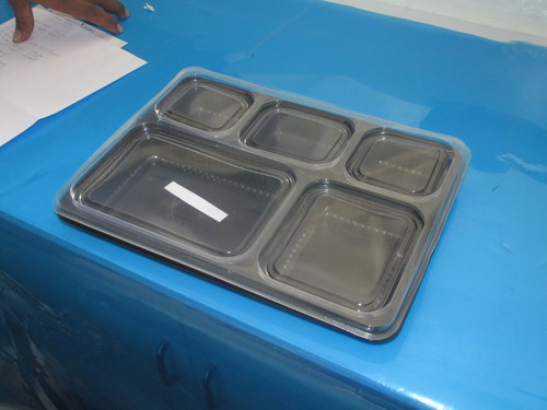 5CP MEAL TRAY(BLACK) WITH LID