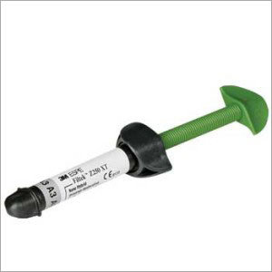 Filtek Z250Xt Nano Hybrid Universal Restorativescaled