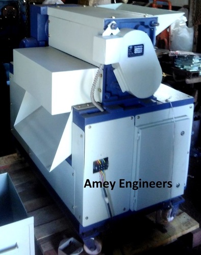 Heavy Duty Cardboard, Corrugated Box Shredder Bin Capacity: 140 Liter (L)