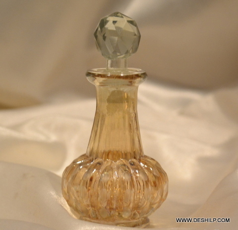 Glass Swan Wine Decanter