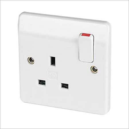 White Plugs & Sockets