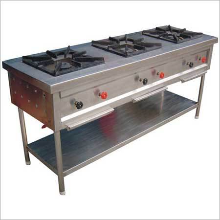 Semi Automatic Three Burner Cooking Range