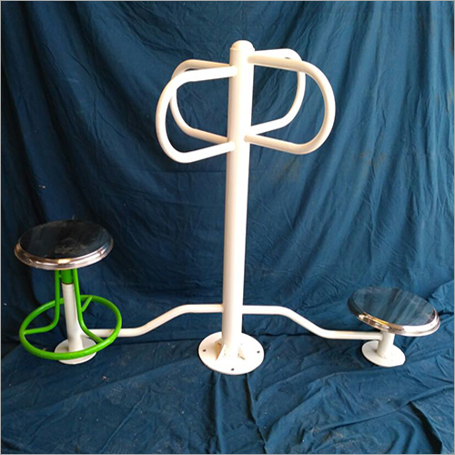 Standing And Seating Twister (OG)