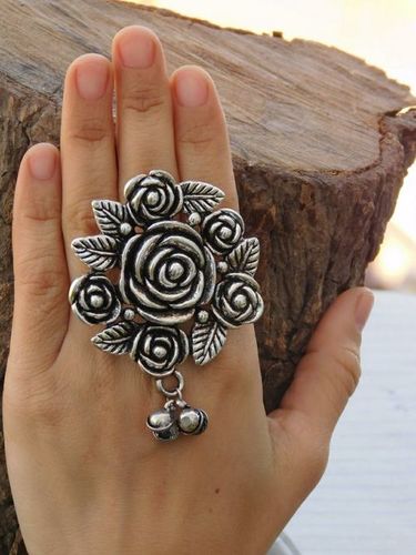 Ladies Ring Ladies Ring