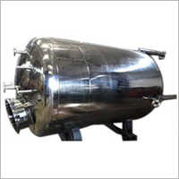 Ss Storage Tank - Stainless Steel, 1000-10000 Liters Capacity | Durable, Polished Finish, Manhole & Level Gauge Accessories, Extreme Temperature Performance