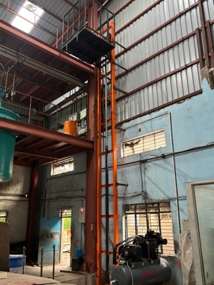 Industrial Hydraulic Lift System