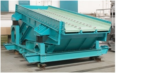 Heavy Duty Vibratory Screen - Electric Power Source, 220-320 Volt, Blue Color | New Condition, 500-1000 Kilograms Weight