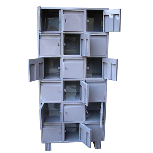 18 Office Locker