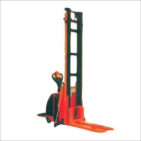 Rider Electric Pallet Stacker