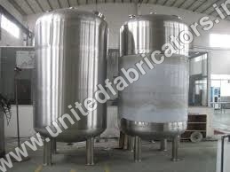 Stainless Steel Filter Tank - Silver Finish | New Design for Efficient Filtration Applications
