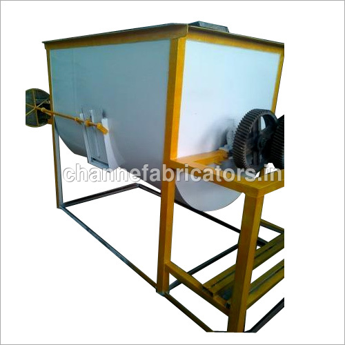 Cattle Feed Mixer Machine