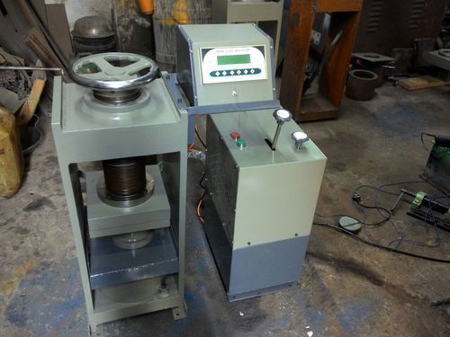 Digital Compression Testing Machine - Plate Model