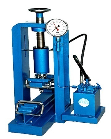 Flexure Testing Machine