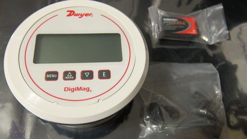 Dwyer Dm-1000 Digimag Differential Pressure Gauge 