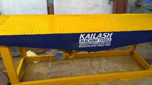 Vibrating Table