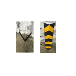 RUBBER CORNER GUARD L800