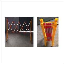 PLASTIC EXPANDABLE BARRIER YELLOW RED ECO