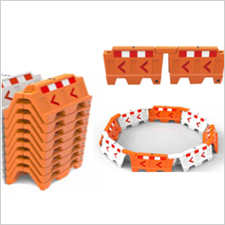 ROAD BARRIER STACKABLE