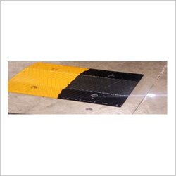 HARD RUBBER SPEED BREAKER 50MM