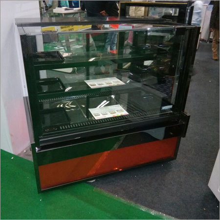 Refrigerated Cake Display Counter