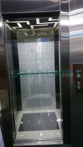 Telescopic hydraulic lift