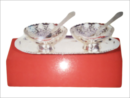 Ice Cream Bowls With Tray And Two Spoons-In Silver Color