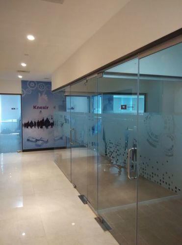 Glass partitin