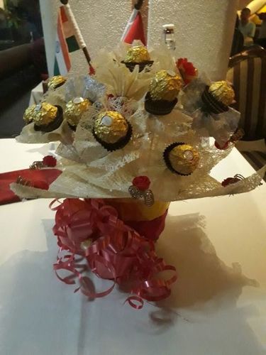 Diwali Gift Hamper - Golden Metal Chocolate Bouquet, 4x4 Inch Perfect for Gifting