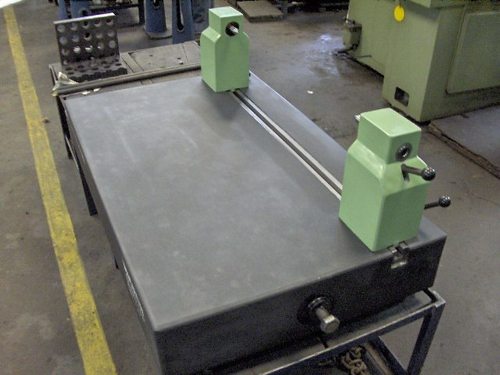 Bench Centre With Granite Table