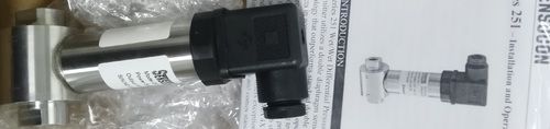 Sensocon USA Wet/Wet Differential Pressure Transmitter Series 251-04