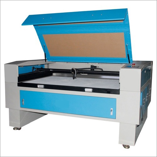 CO2 Laser Cutting Machine