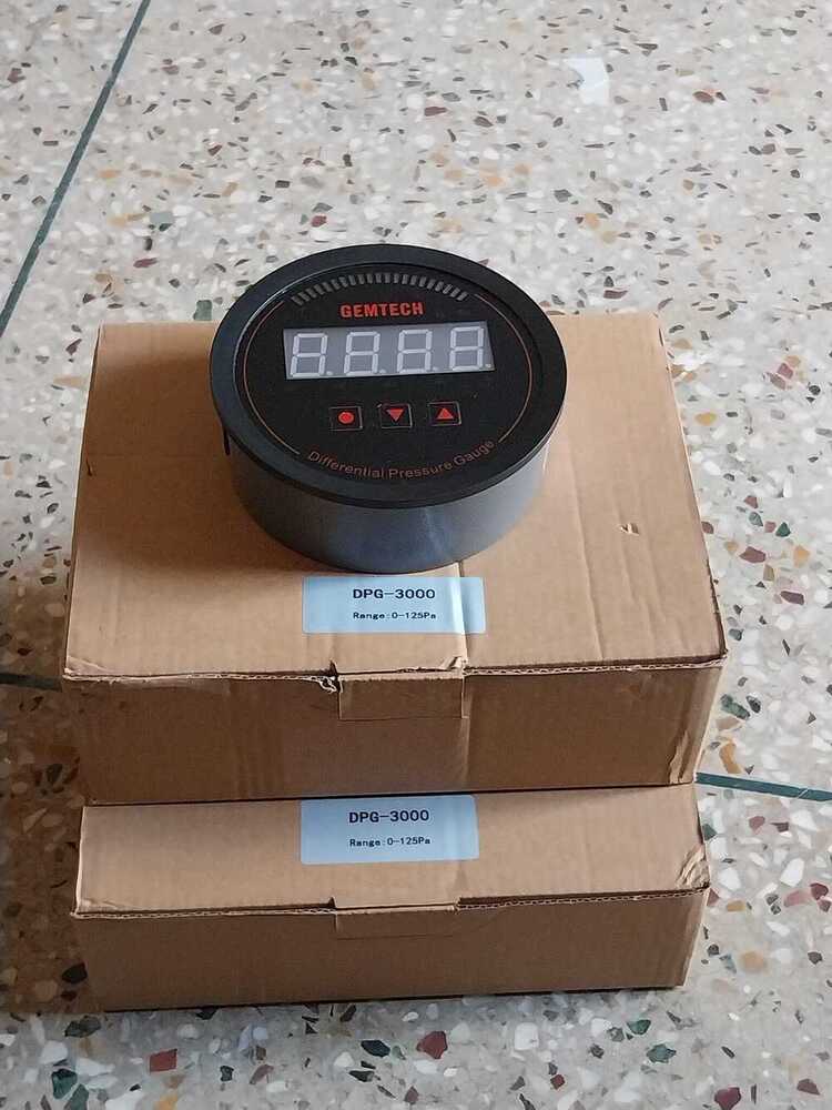 Sensocon USA Series DPT1-R8 - Range -0.1 - 0.1 in WC