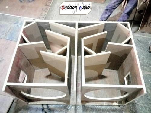 Dual 18" Bass Speaker Box Power: 3000 Watt (W)