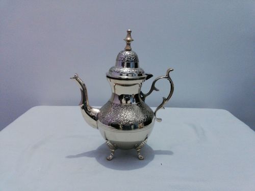 Brass Engrave Tea Pot